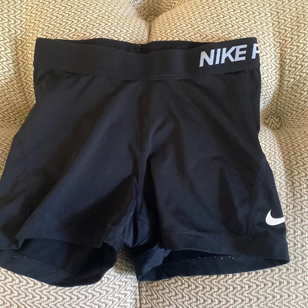 Nike pro black shorts